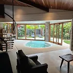 Casa Em Itamambuca - Conforto E Luxo A Beira Mar