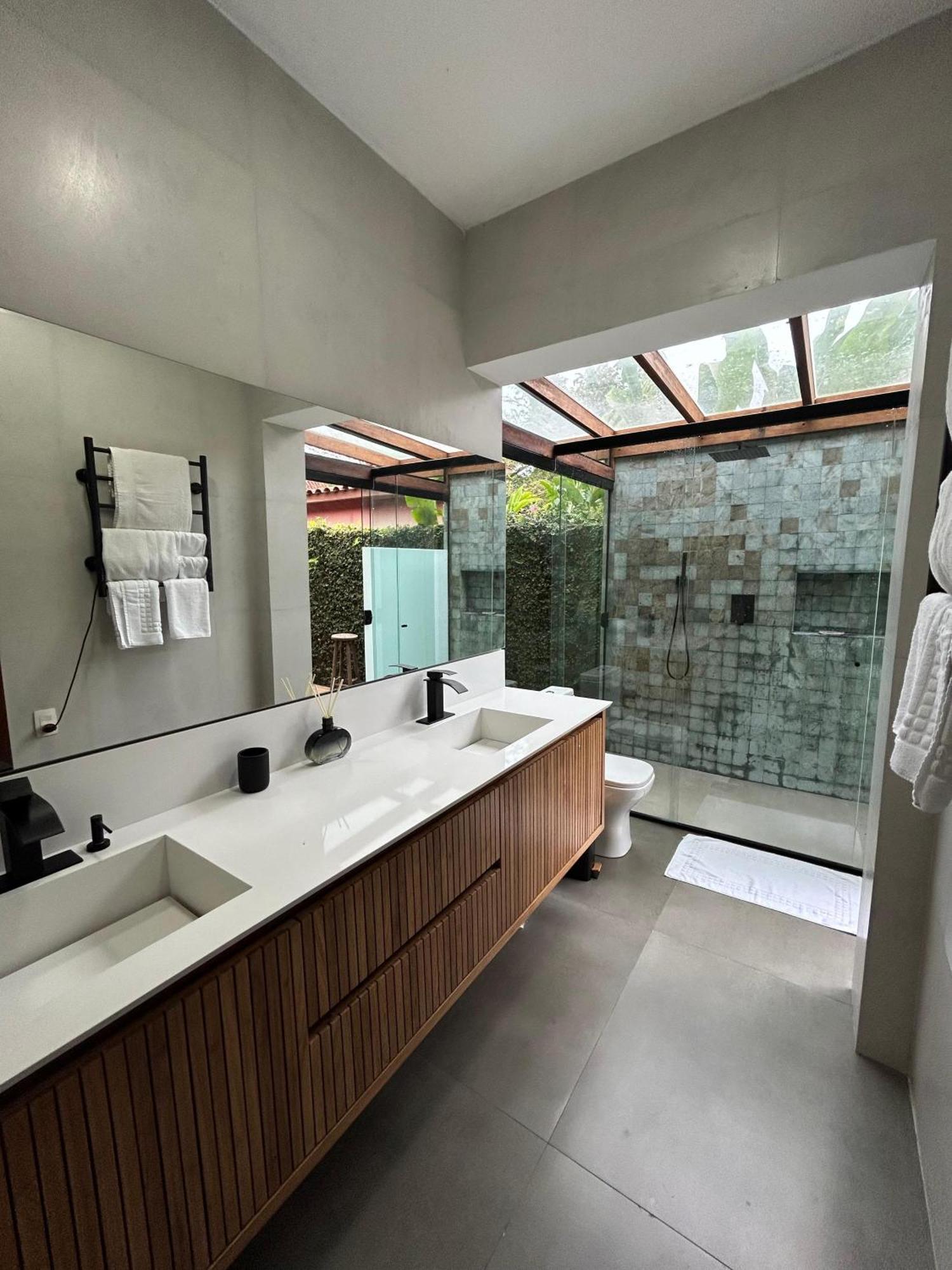 Casa Em Itamambuca - Conforto E Luxo A Beira Mar * Ubatuba